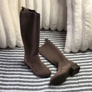 Elegant Brown Knee-High Kid’s Boots - NEW